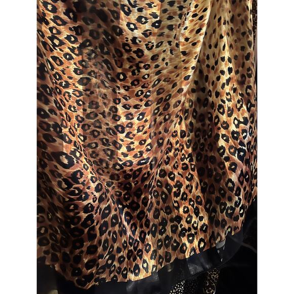 Animal Print Scarves. 3x3’ Rayon Beautiful soft and vibrant colors - Picture 4 of 5